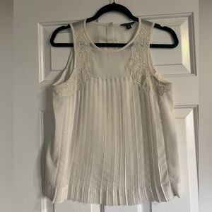 American Eagle Pleated Applique Blouse
